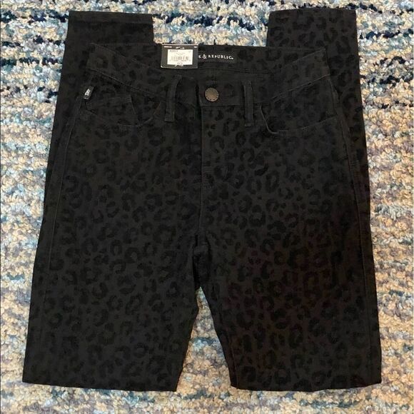 Rock & Republic Got Flocked Kashniere Leggings 4 - Picture 5 of 16